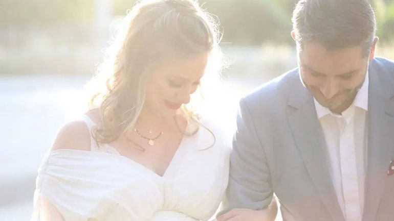 Η ερωτική εξομολόγηση του Αλέξανδρου Μπουρδούμη στη σύζυγό του λίγο πριν τον ερχομό της κόρης τους