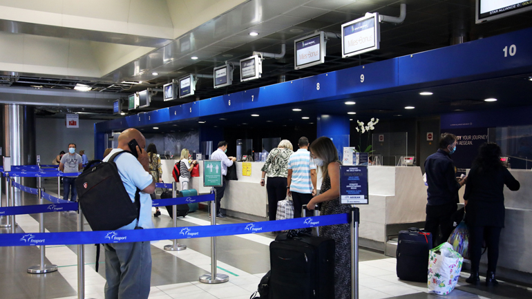 Παρατείνεται η απαγόρευση εισόδου σε μη Ευρωπαίους: Τι θα γίνει με τις πτήσεις από Τουρκία