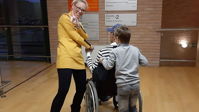 Οι πρώτες δηλώσεις της συζύγου του Κωνσταντίνου Αγγελίδη μετά την κρίσιμη επέμβαση