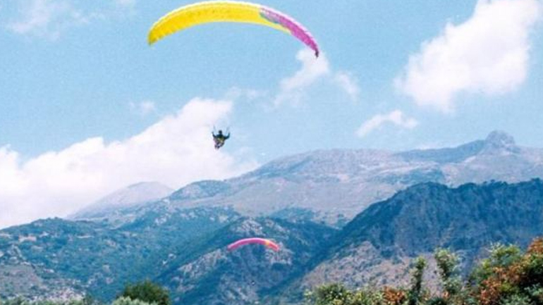 Βοιωτία: Σκοτώθηκε 42χρονος με αλεξίπτωτο πλαγιάς