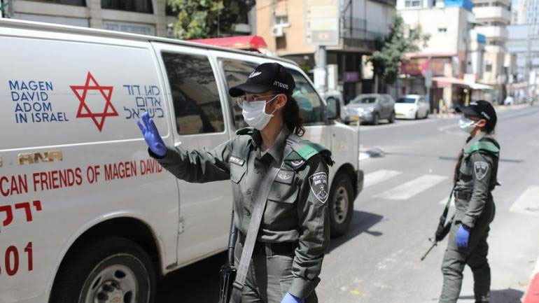 Περιορισμούς επιβάλλει το Ισραήλ για να αποφύγει το lockdown