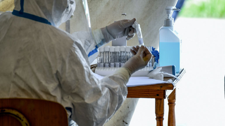 Εντοπίστηκε κρούσμα κορωνοϊού στη Σαντορίνη