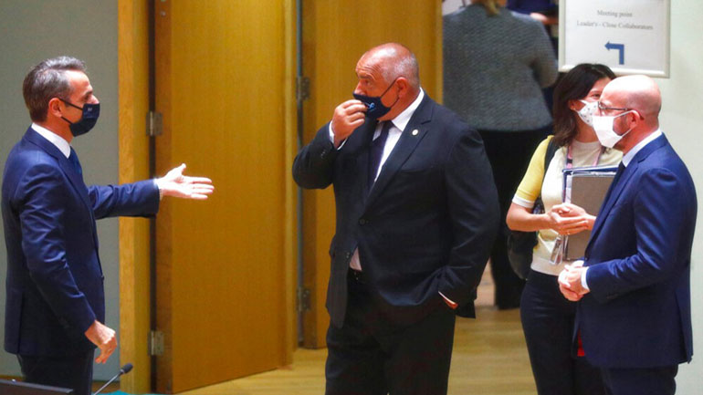 Σύνοδος Κορυφής: Η ελληνική πλευρά επιμένει στις θέσεις της σύμφωνα με αρμόδιες πηγές