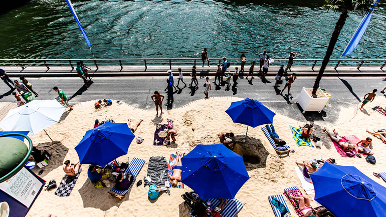 Γαλλία: Τεστ Covid-19 στις περίφημες Paris-Plages