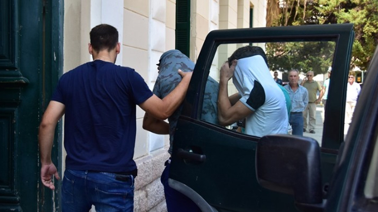 Εξαρθρώθηκε σπείρα απατεώνων με πανελλαδική δράση