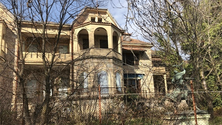 Ο Σύλλογος Φίλων Κτήματος Τατοΐου για τις εξελίξεις στην αποκατάσταση των πρώην βασιλικών κτηρίων