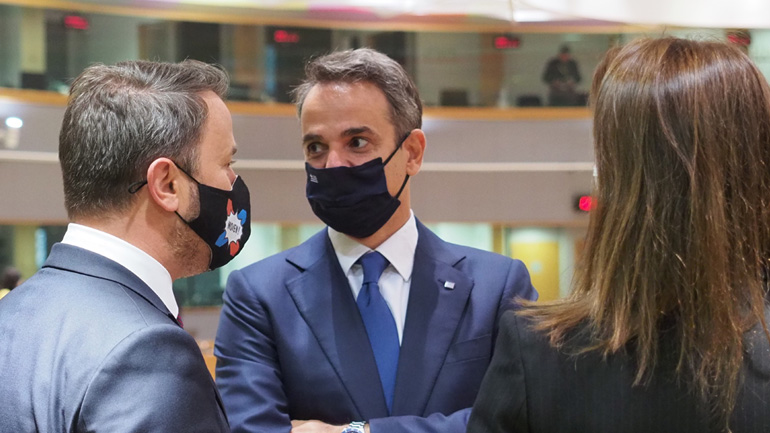 Σκληρές διαπραγματεύσεις στη Σύνοδο Κορυφής