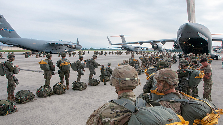 Γερμανία: Έκκληση στο Κογκρέσο των ΗΠΑ να μην αποσυρθούν τα αμερικανικά στρατεύματα