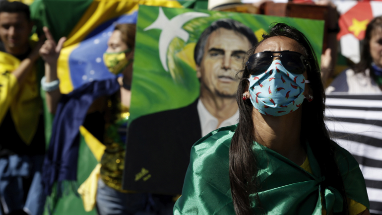 Βραζιλία: Διαδήλωση συμπαράστασης για τον πρόεδρο Μπολσονάρου που παραμένει σε καραντίνα