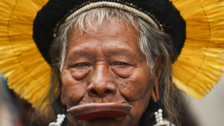 Βραζιλία: Επιδεινώθηκε η κατάσταση της υγείας του 90χρονου Ινδιάνου αρχηγού Ραονί