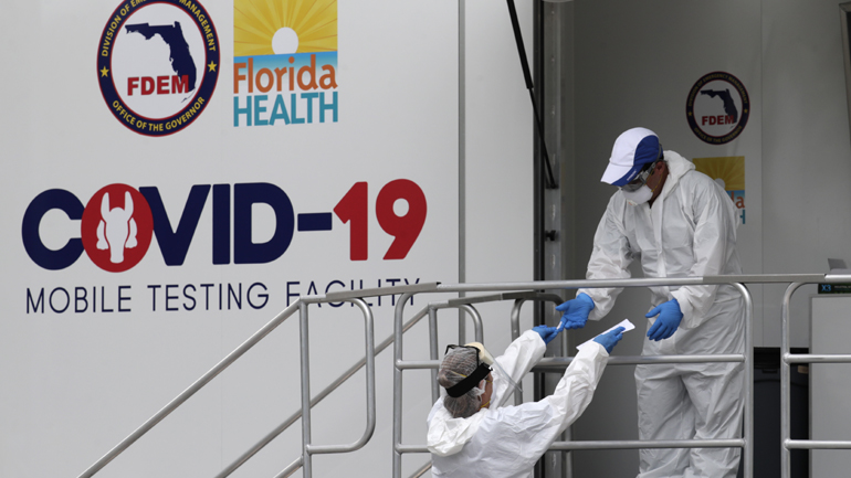 Covid-19: 832 νέοι θάνατοι και 60.207 νέα κρούσματα στις ΗΠΑ