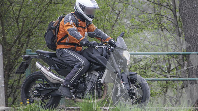 KTM & Bajaj: Επίσημη επιβεβαίωση για δικύλινδρα 500!  