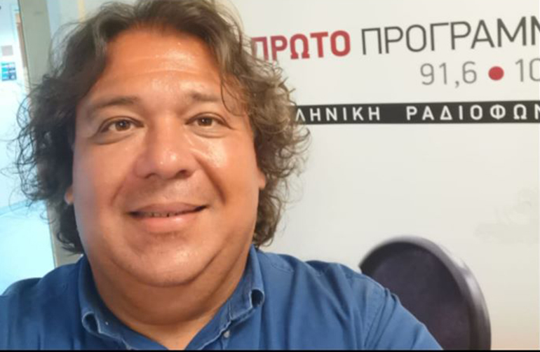 Ο Πάρις Ποντίκας