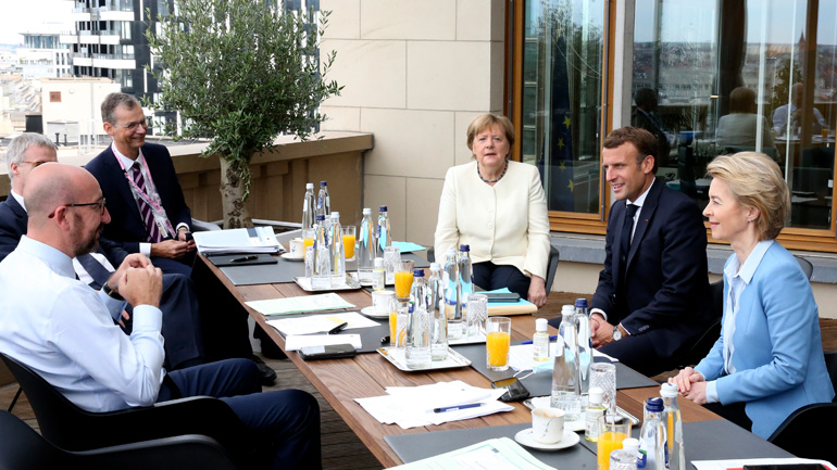 Σε αδιέξοδο