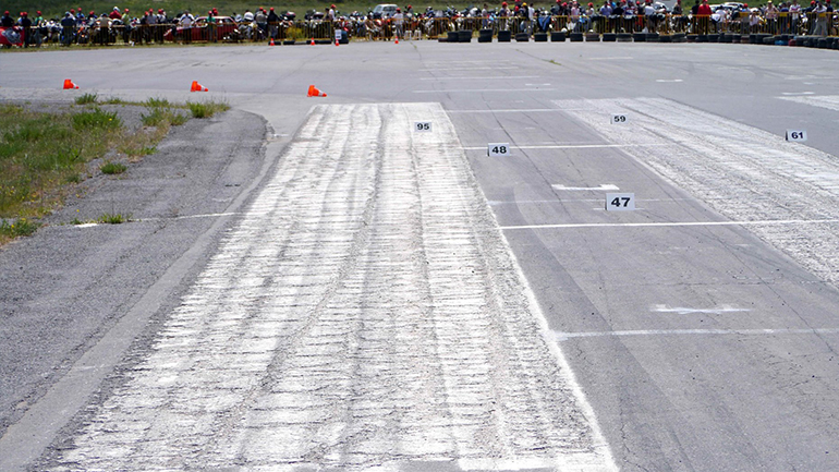 Μαύρη σημαία στην αγωνιστική μοτοσικλέτα 