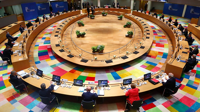 Με βέτο στο Ευρωπαϊκό Κοινοβούλιο απειλούν τους 27 οι Σασόλι και Βέμπερ