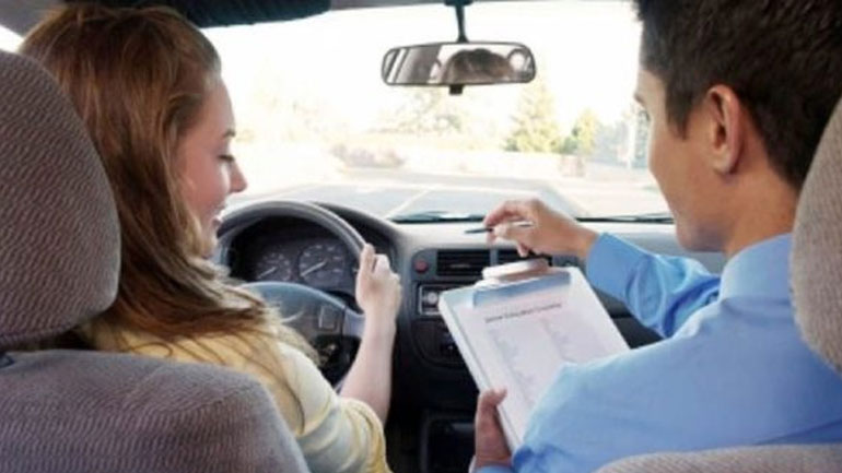 Σύλλογος Εκπαιδευτών Οδήγησης: Τι προτείνει για point system και bullying