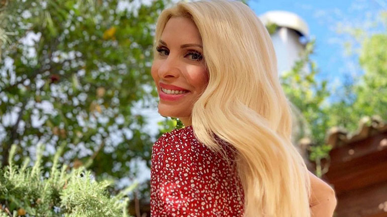 Ελένη Μενεγάκη: Θα ανοίξει το δικό της κανάλι στο YouTube