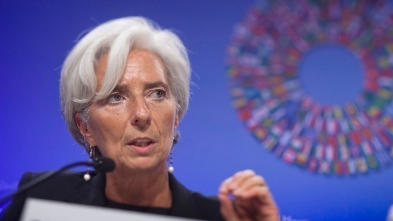 Η Κριστίν Λαγκάρντ εξαίρει τη διαχείριση της κρίσης του κορωνοϊού από γυναίκες ηγέτιδες