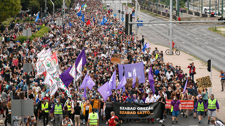 Ουγγαρία: Διαδηλώσεις  υπέρ της ελευθερίας των μέσων ενημέρωσης