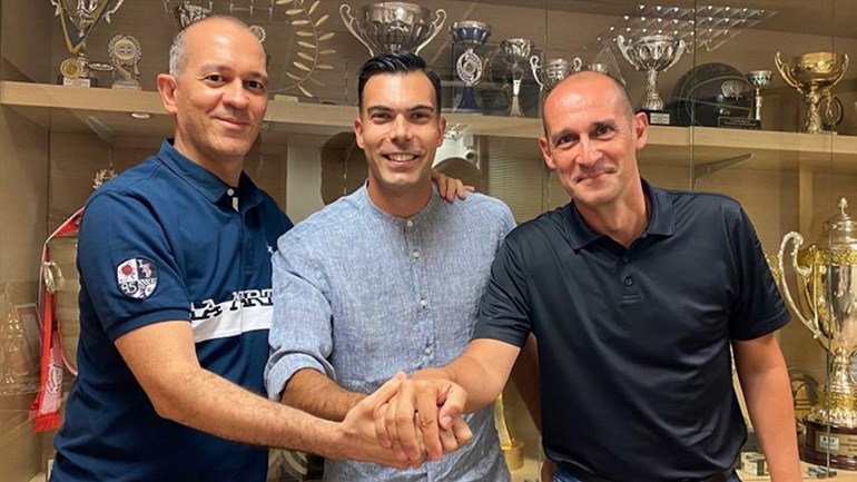 Στον Ολυμπιακό για τα επόμενα τρία χρόνια ο Σλούκας