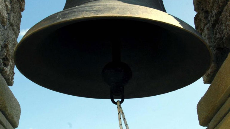 Ρόδος: Πένθιμα χτύπησαν οι καμπάνες σε όλα τα νησιά της Δωδεκανήσου