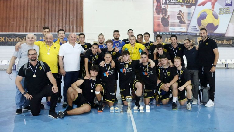 Χάντμπολ: Πρωταθλήτρια στους Εφήβους η ΑΕΚ