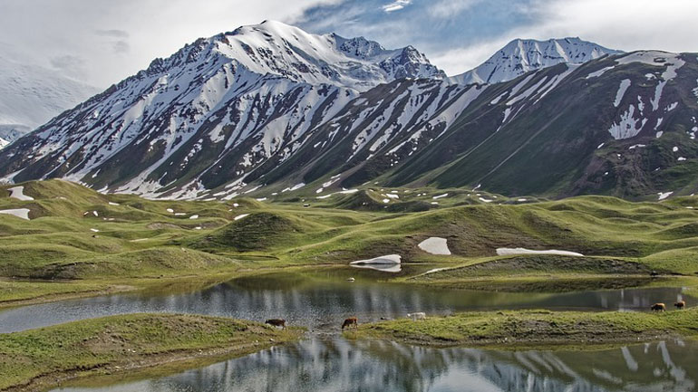 Κιργιστάν: Απεβίωσε ενώ βρισκόταν υπό κράτηση ο προασπιστής ανθρωπίνων δικαιωμάτων Αζιμιόν Ασκάροφ