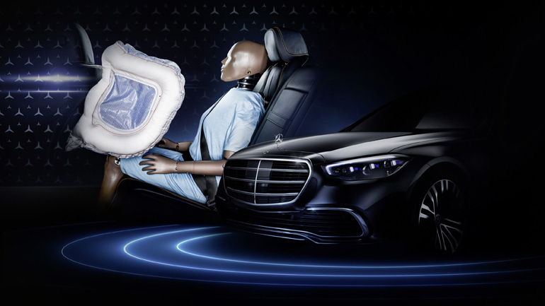 Η νέα Mercedes έχει αερόσακους για τους πίσω επιβάτες