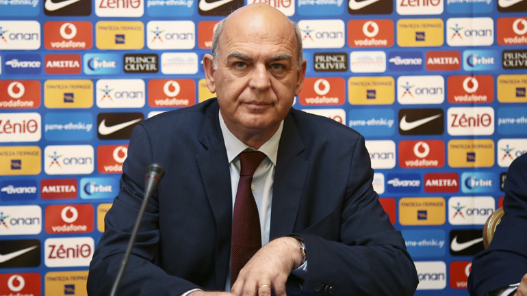 Η ΕΠΟ ανέβαλε την απόφαση για αναδιάρθρωση της Super League