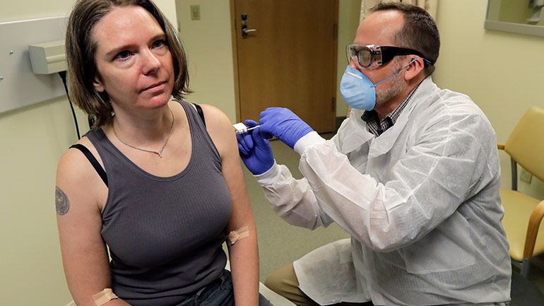 Κορωνοϊός: Έναρξη κλινικών δοκιμών τελευταίου σταδίου για το υποψήφιο εμβόλιο της Moderna