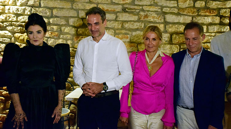 Την τραγωδία «Πέρσες» του Αισχύλου παρακολούθησε στην Επίδαυρο ο πρωθυπουργός