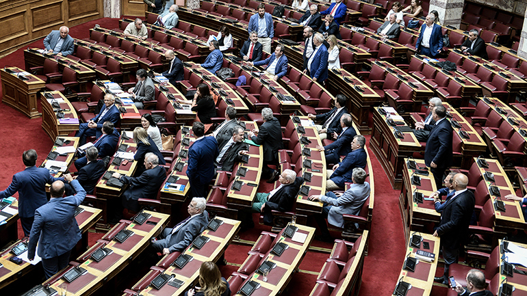 Βουλή: Ψηφίστηκε κατά πλειοψηφία από την Ολομέλεια το νομοσχέδιο για την ιδιωτική εκπαίδευση