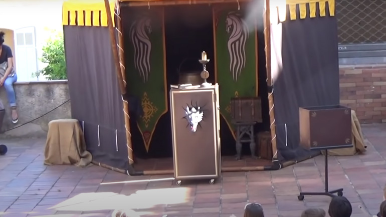 H μαγική παράσταση πήγε στραβά