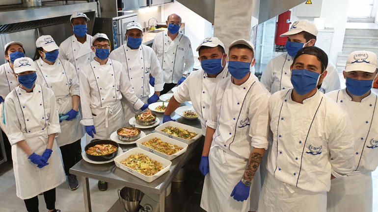 CHEF D’OEUVRE: Η μόνη εξειδικευμένη σχολή επαγγελματικής μαγειρικής & ζαχαροπλαστικής