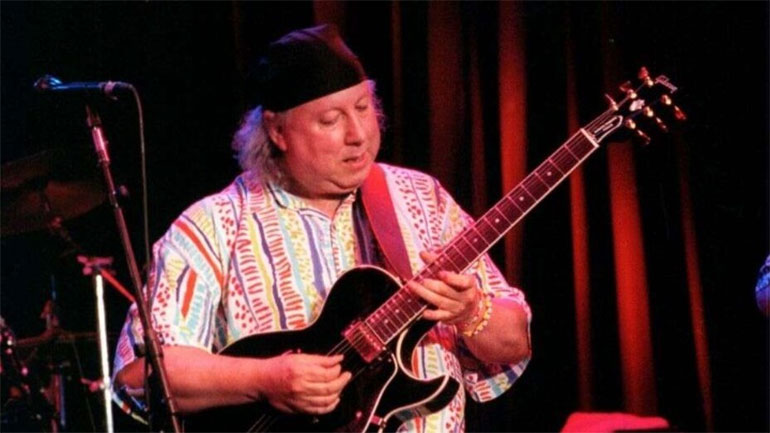 «Black Magic Woman», από Peter Green και Carlos Santana