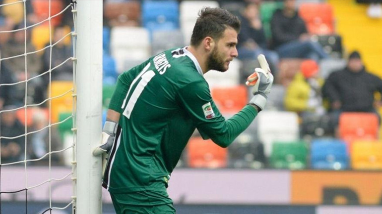 Στη Λιλ για τρία χρόνια ο Καρνέζης