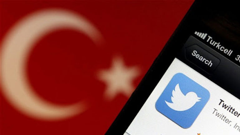 Αμφιλεγόμενος νόμος στην Τουρκία για τον έλεγχο των social media