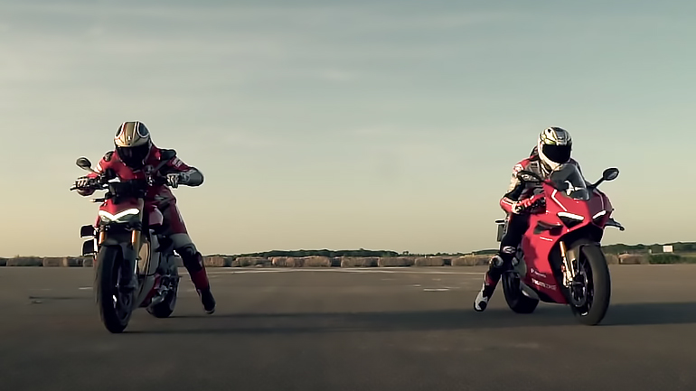 Ducati Panigale V4R vs Ducati Streetfighter V4S: Οικογενειακή μάχη στην ευθεία!