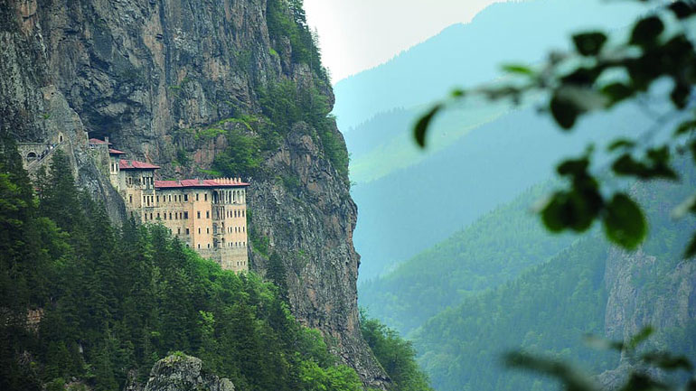 Παναγία Σουμελά: Κανονικά η λειτουργία τον Δεκαπενταύγουστο