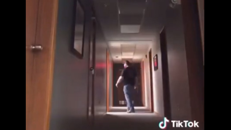 Τρομακτική φάρσα σε πατέρα