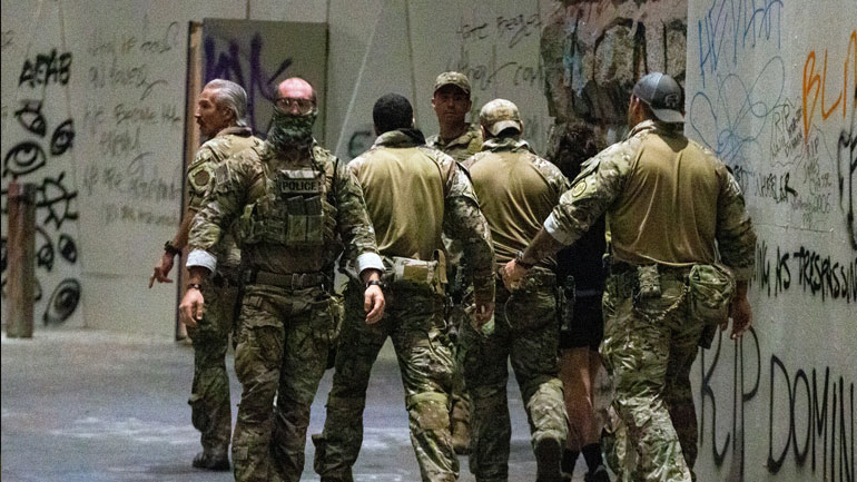 ΗΠΑ: Συμφωνία για τη σταδιακή απομάκρυνση των ομοσπονδιακών δυνάμεων από το Πόρτλαντ