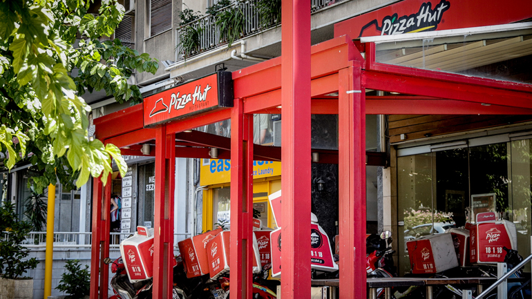 Τέλος η Pizza Hut στην Ελλάδα λόγω Covid-19