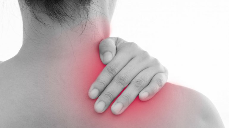 Πόνος στον ώμο: Όλες οι σύγχρονες θεραπείες από το Α έως το Ω