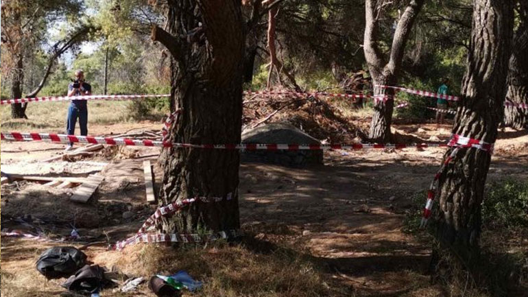 Τραγωδία στη Βαρυμπόμπη: Τρεις άνθρωποι ανασύρθηκαν νεκροί από φρεάτιο