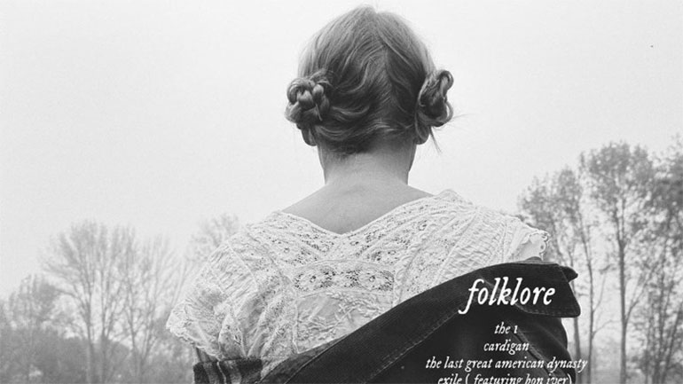 Η Τέιλορ Σουίφτ αλλάζει λογότυπο στα προϊόντα του «Folklore»