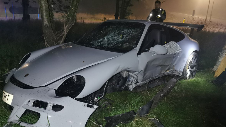 Πιτσιρικάς έκανε σμπαράλια μια Porsche 911 GT3