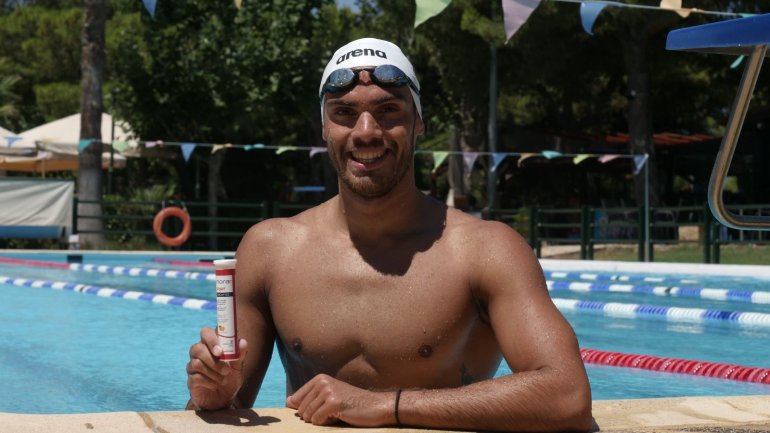 Ο πρωταθλητής κολύμβησης Ανδρέας Βαζαίος πρεσβευτής του almora PLUS® SPORT