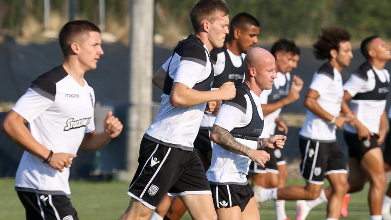 ΠΑΟΚ: Προπόνηση κάτω από υψηλές θερμοκρασίες