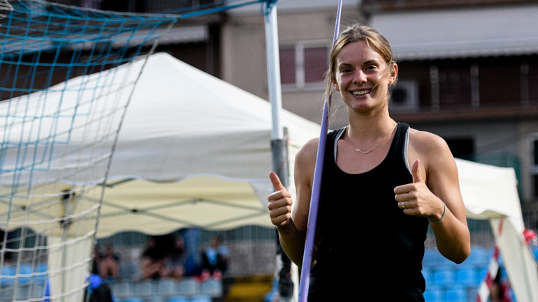 Στίβος: Παγκόσμιο ρεκόρ νεανίδων από την Τζένγκο  στον ακοντισμό